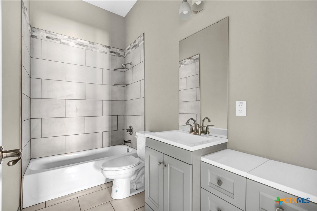 504 S 1st Street Property Photo 14