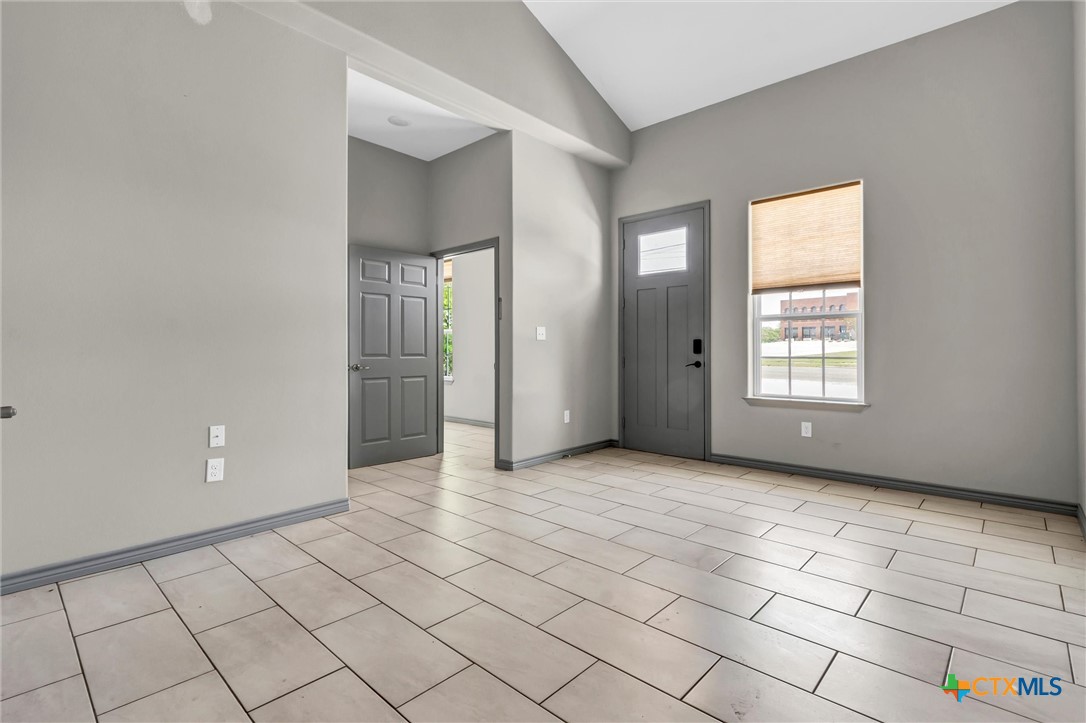 504 S 1st Street Property Photo 18