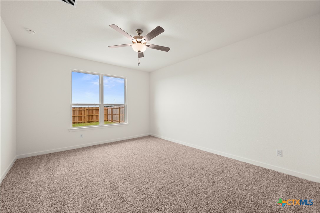 521 Pipe Creek Drive Property Photo 7