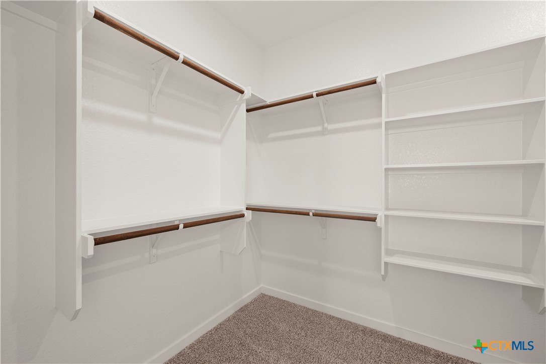 521 Pipe Creek Drive Property Photo 9