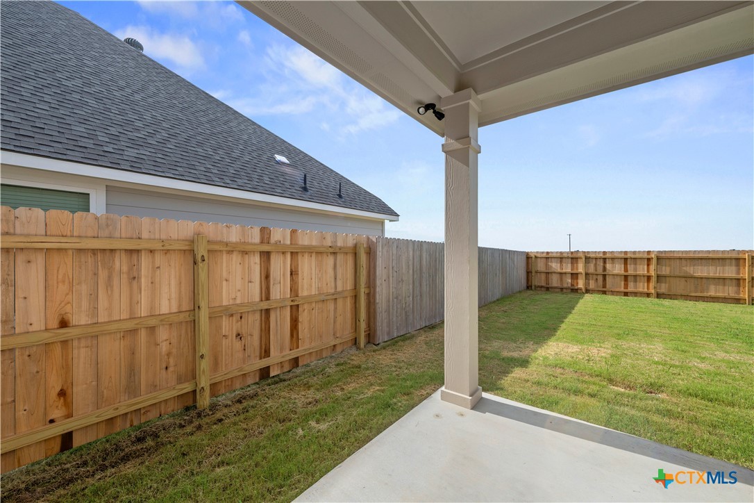 521 Pipe Creek Drive Property Photo 14