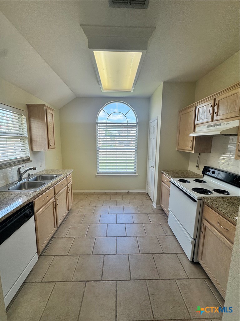 605 Pennsylvania Avenue Property Photo 6