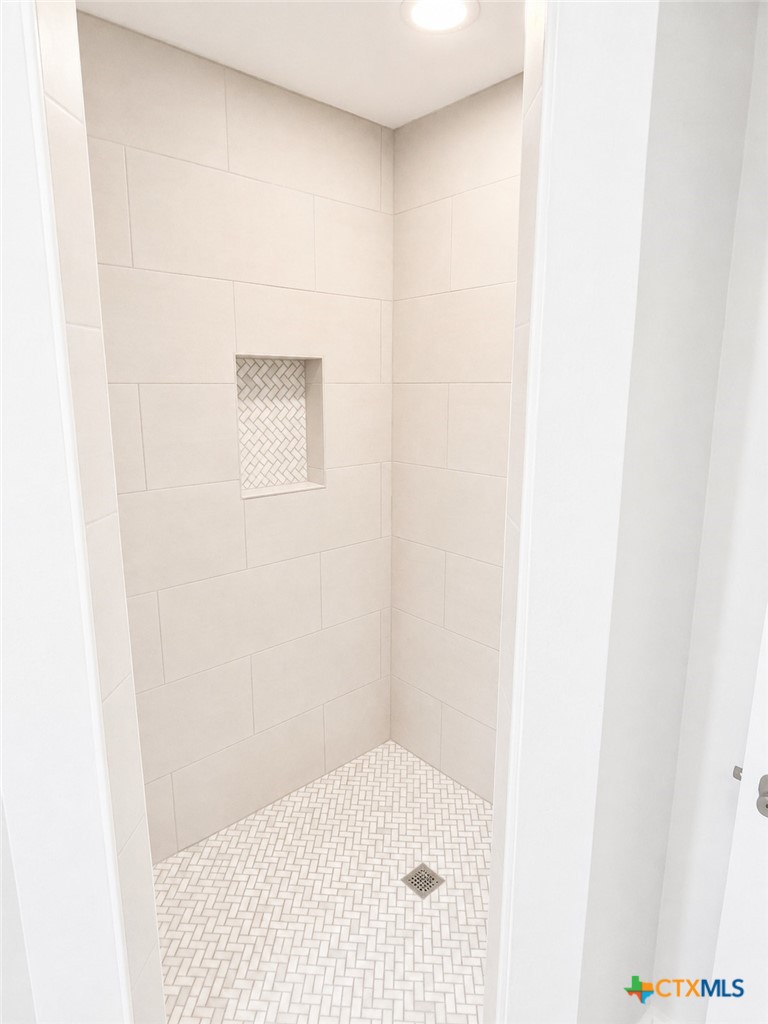 1820 Triple Peak Drive Property Photo 16