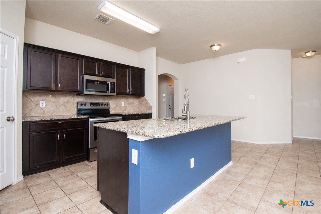 1707 Gigante Drive Property Photo 5