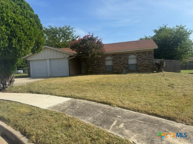 2403 Hunt Drive Property Photo 1