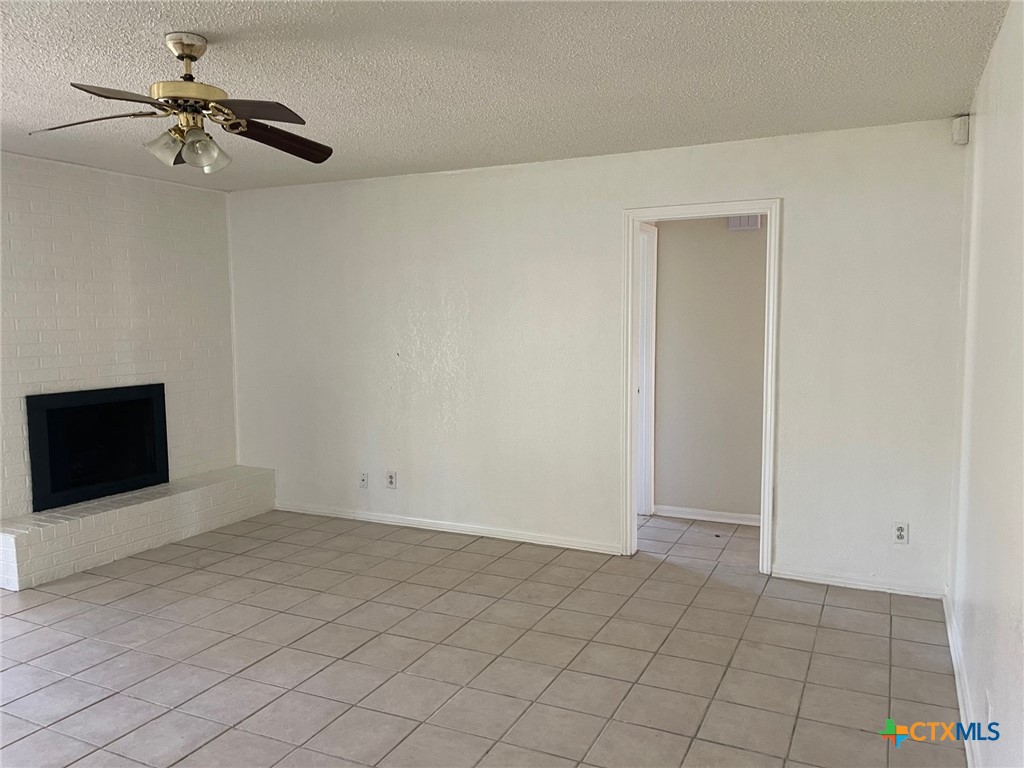 2403 Hunt Drive Property Photo 5