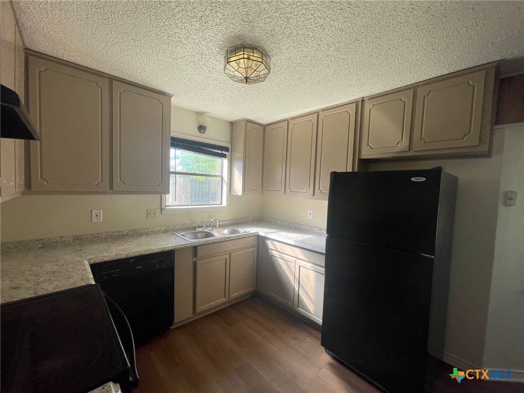 2403 Hunt Drive Property Photo 11