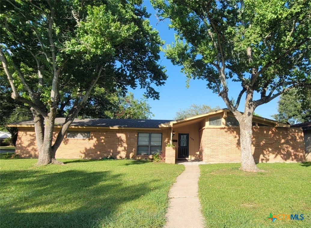 546 Willowick Drive Property Photo 1