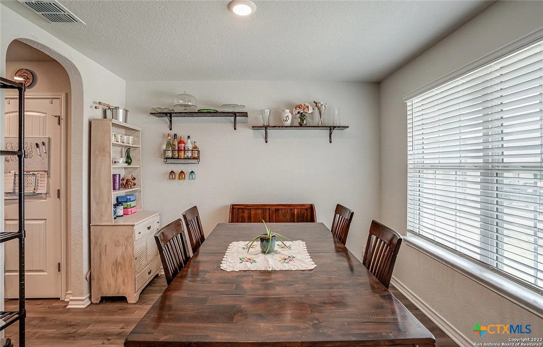 9654 Holly Patch Property Photo 4