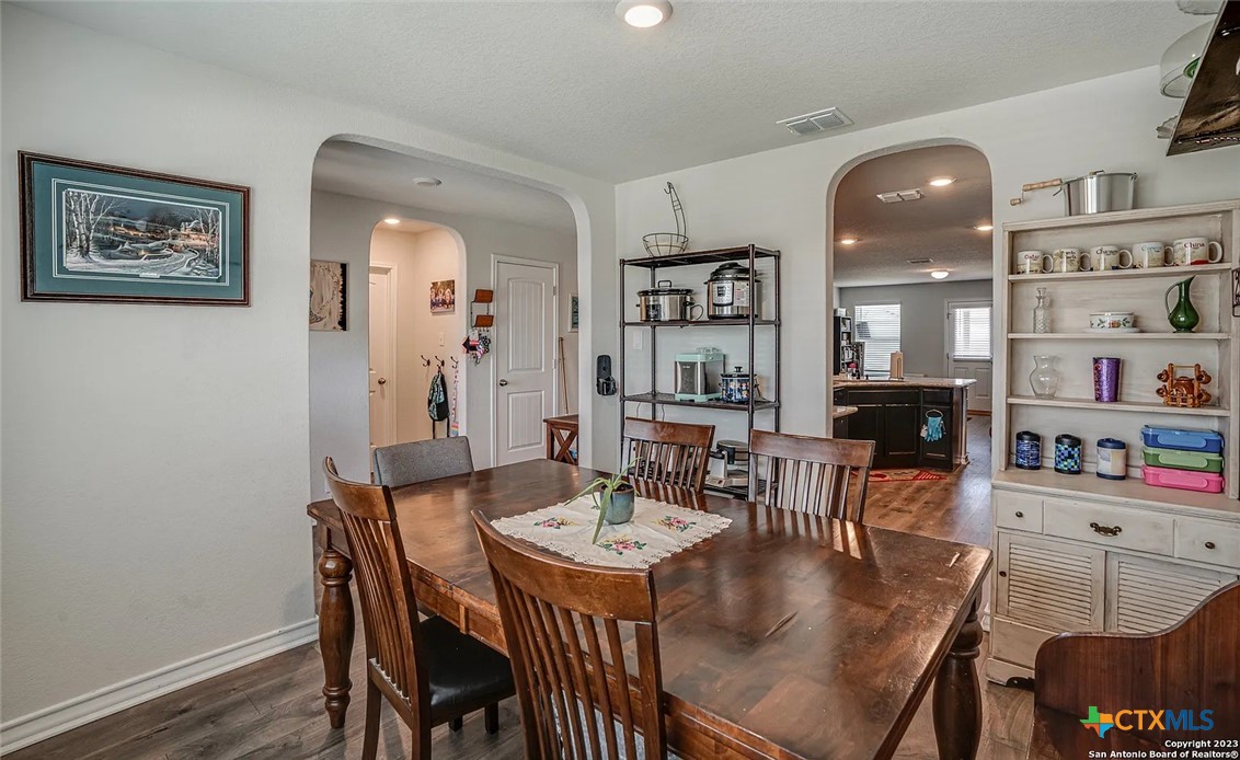 9654 Holly Patch Property Photo 5