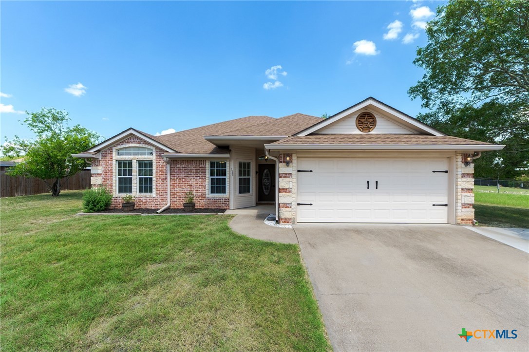 111 Kathy Street Property Photo 4