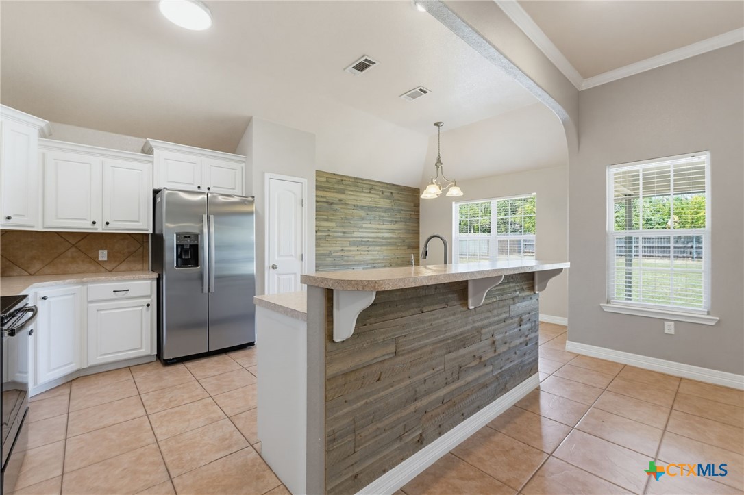 111 Kathy Street Property Photo 6