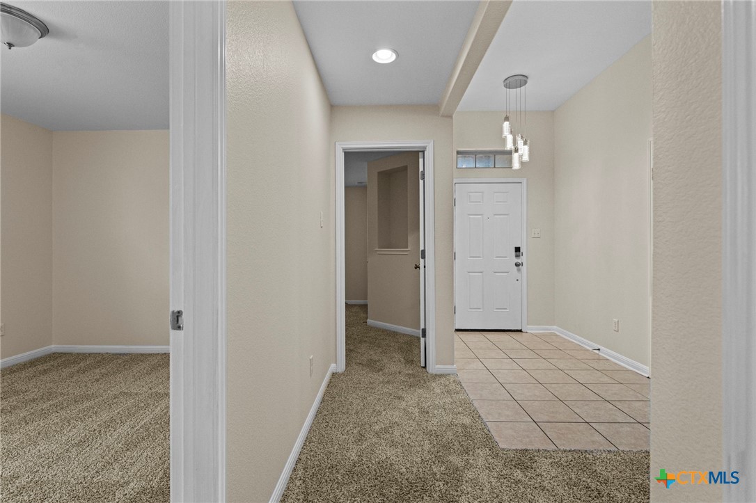 185 Silver Maple Property Photo 2
