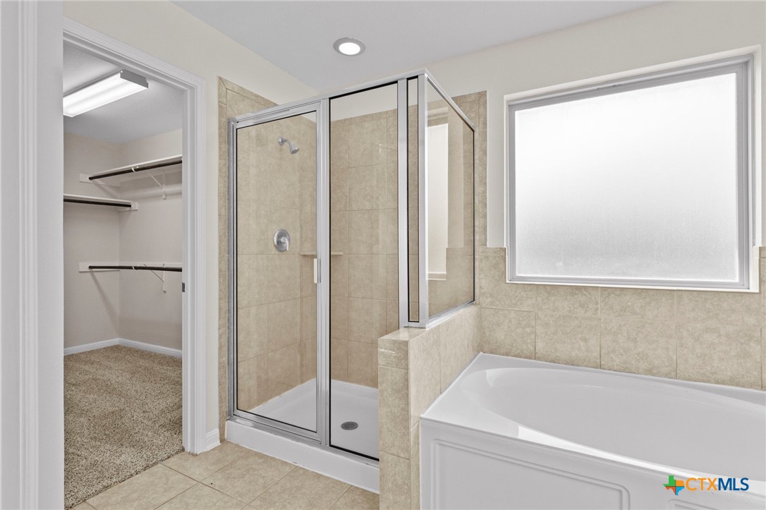 185 Silver Maple Property Photo 7
