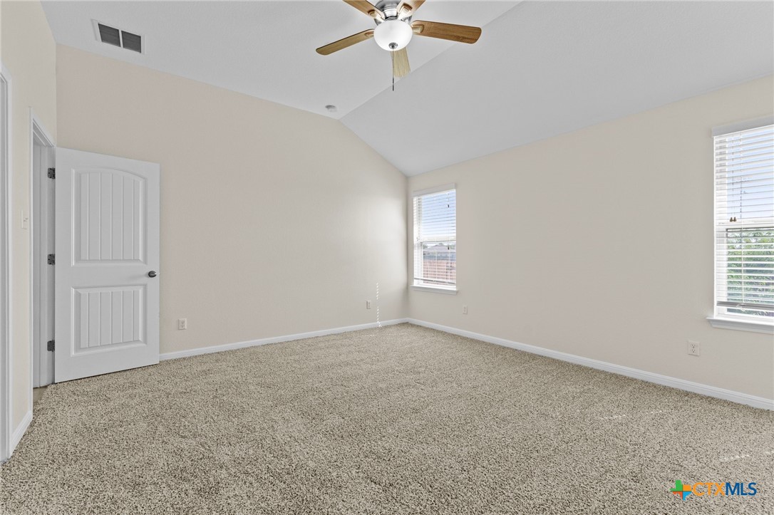 185 Silver Maple Property Photo 9