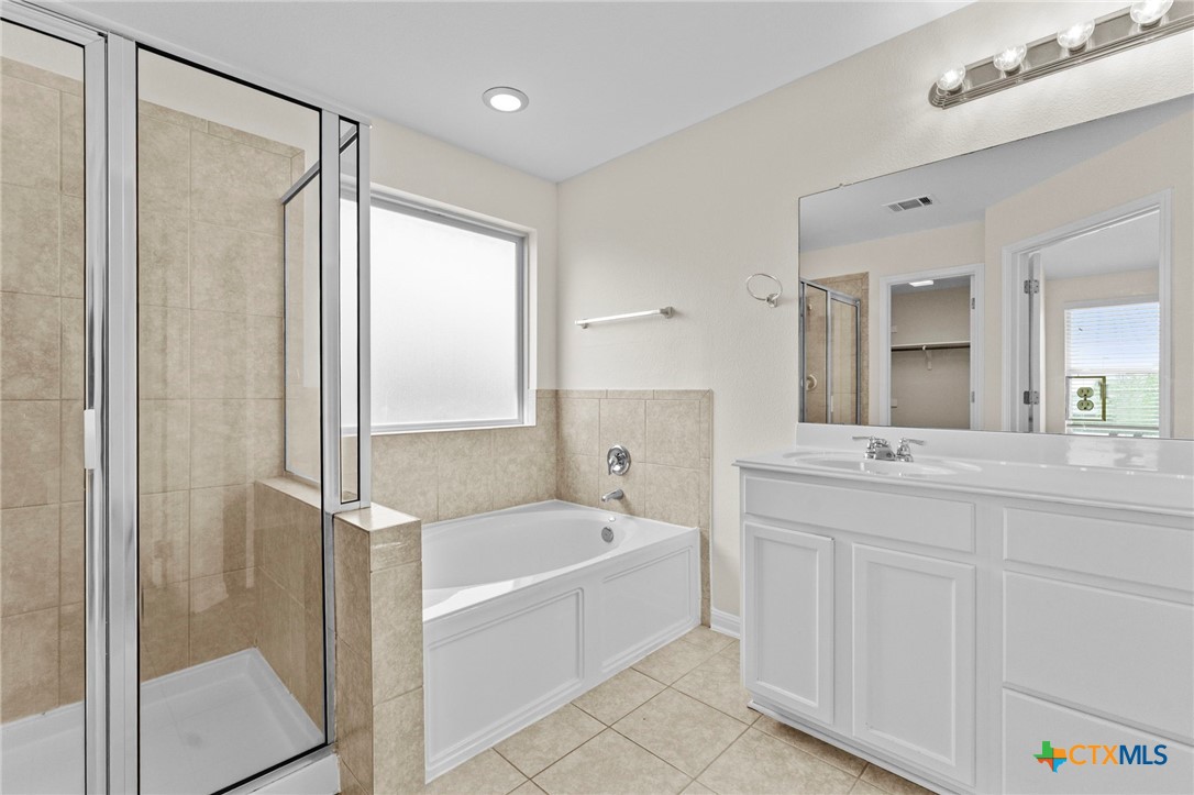 185 Silver Maple Property Photo 12