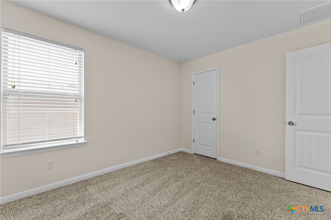 185 Silver Maple Property Photo 16