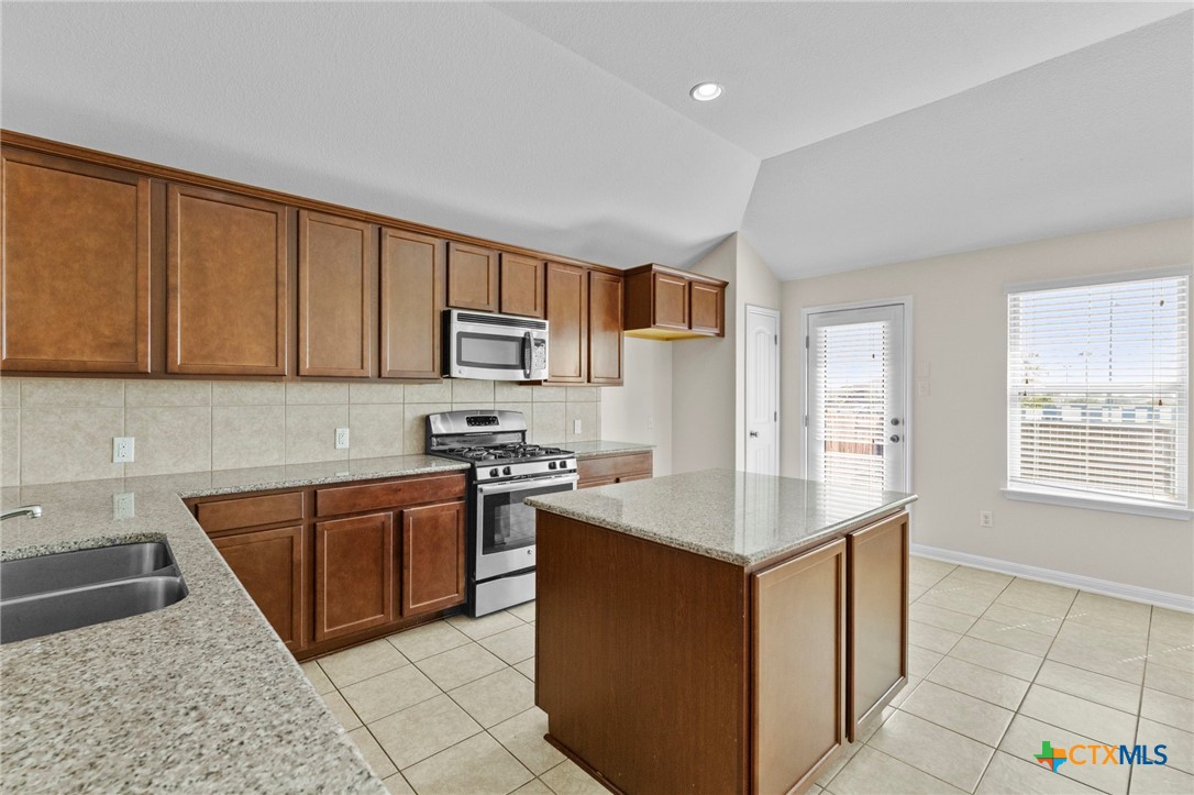 185 Silver Maple Property Photo 24