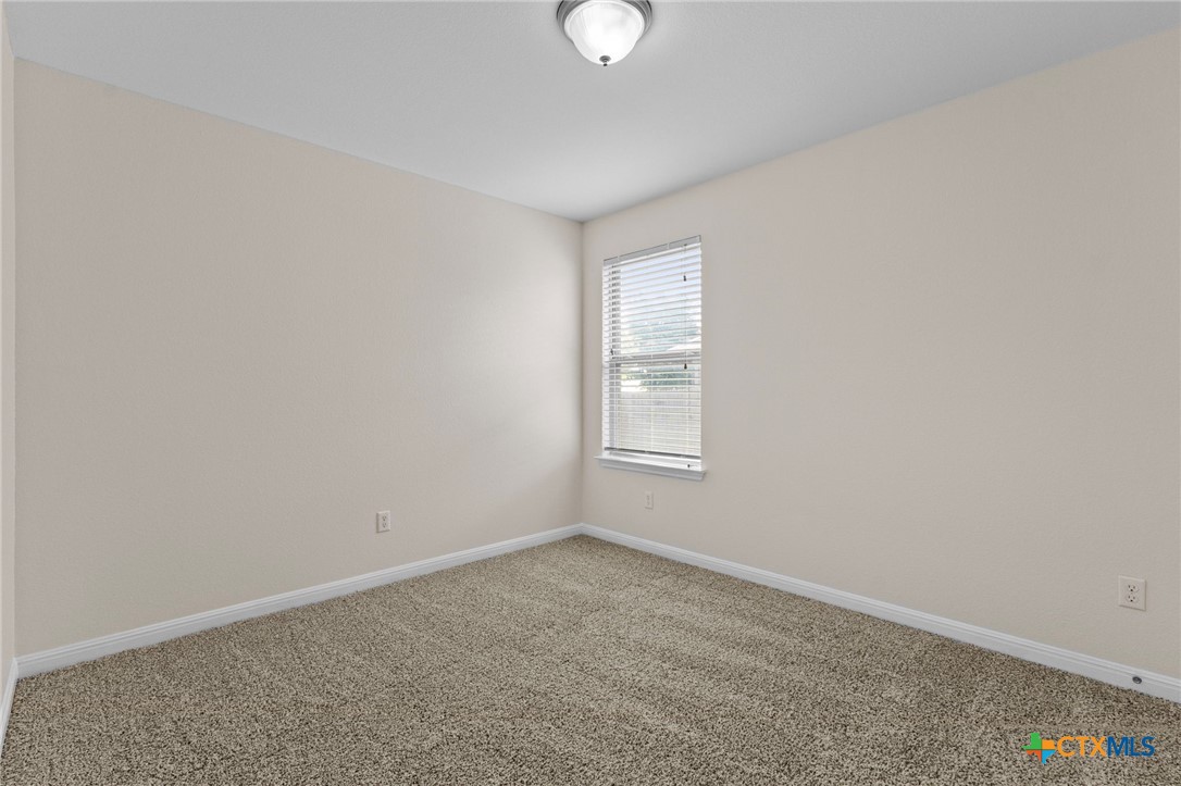 185 Silver Maple Property Photo 27