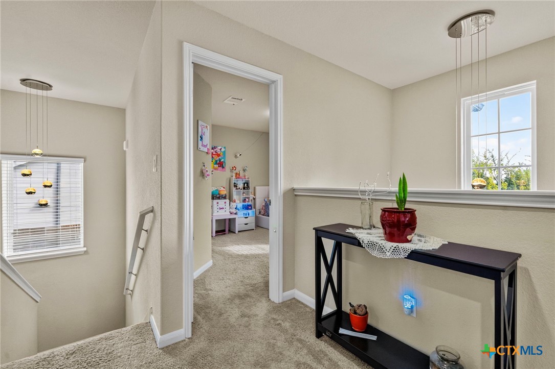 673 Sheridan Park Property Photo 23