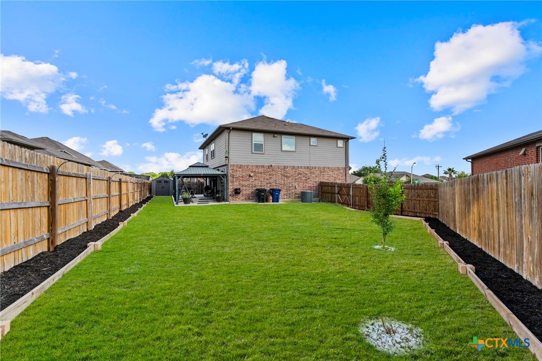 673 Sheridan Park Property Photo 42