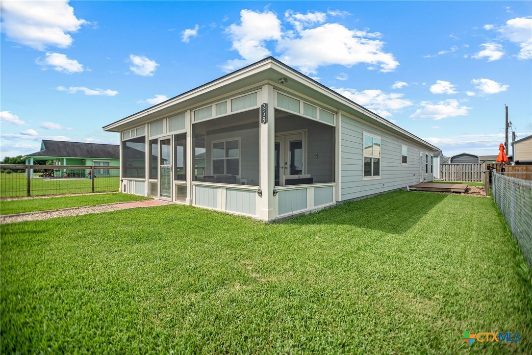 258 Alamo Beach Avenue Property Photo 2