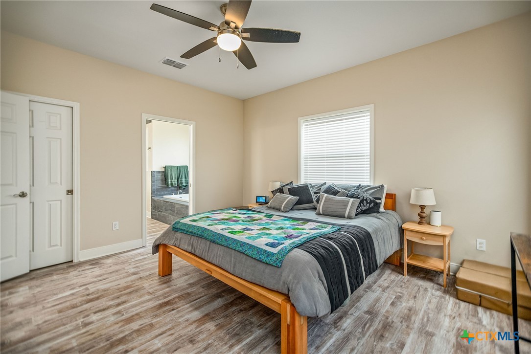 258 Alamo Beach Avenue Property Photo 10