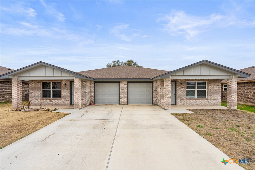 1806 Castroville Trail Property Photo 1