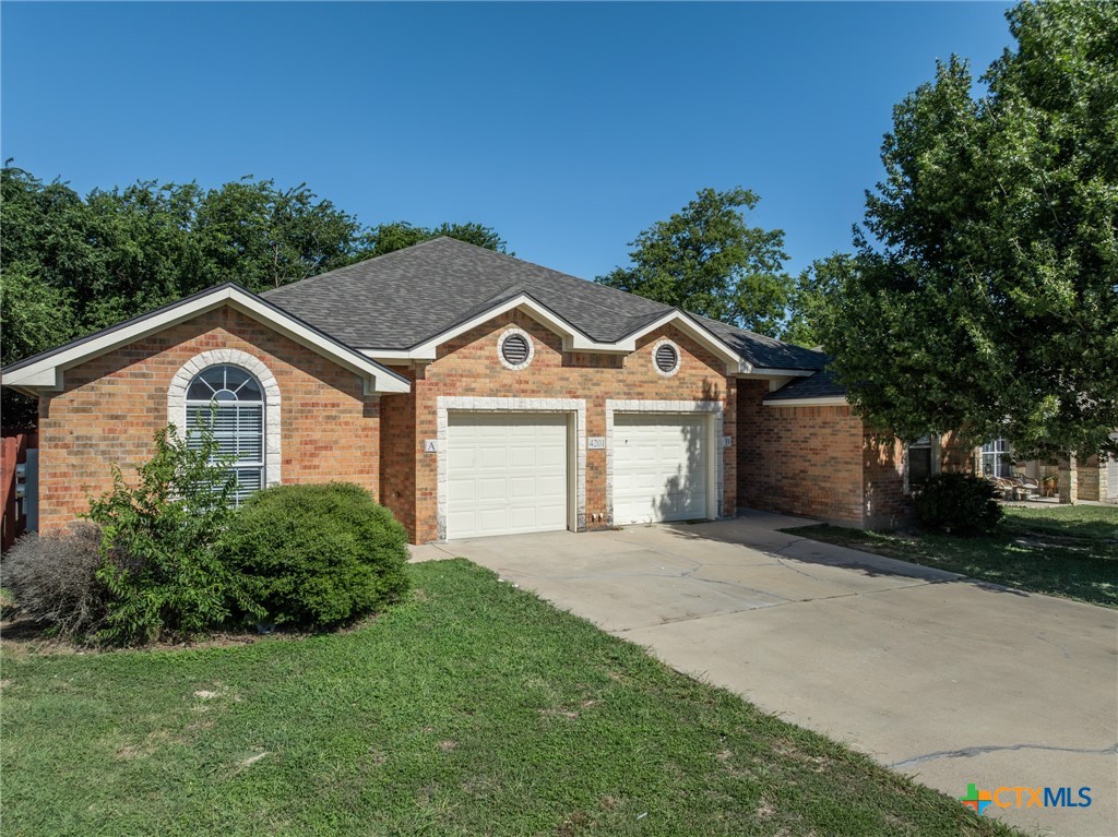 4201 Cambridge Drive Property Photo 2