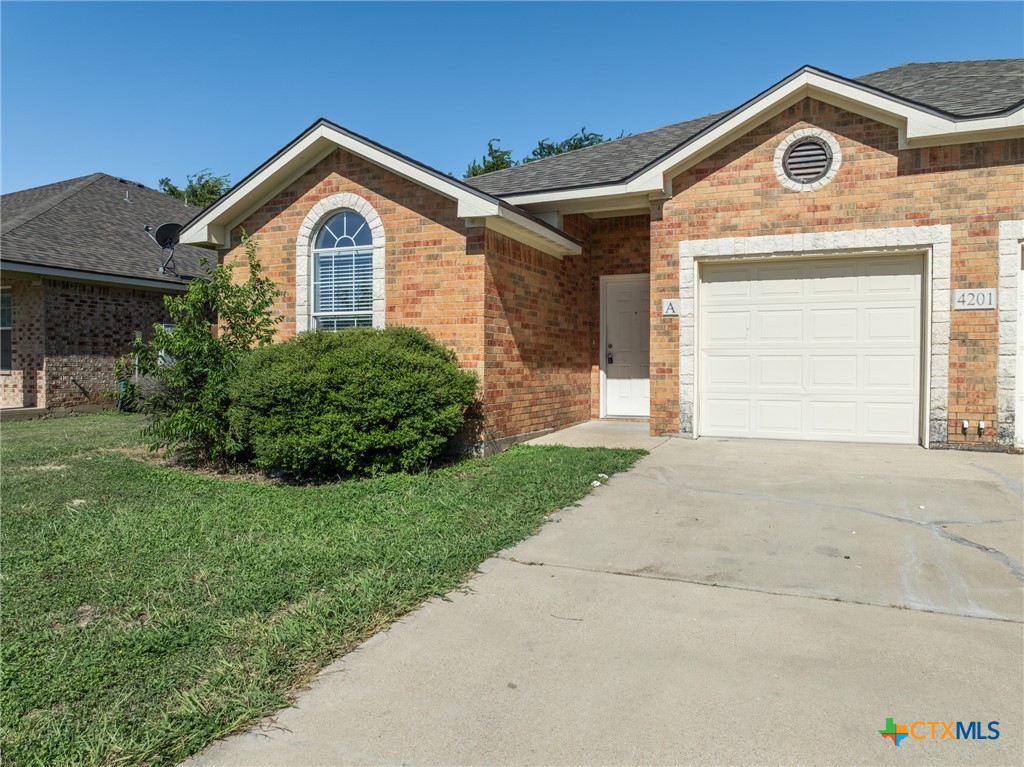4201 Cambridge Drive Property Photo 5