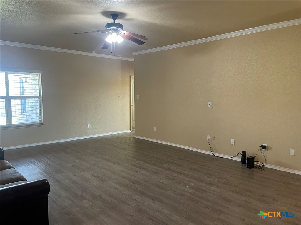 2804 Hector Drive Property Photo 3