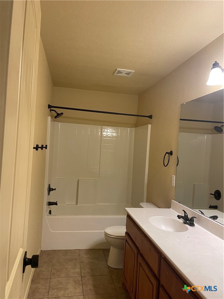 2804 Hector Drive Property Photo 9
