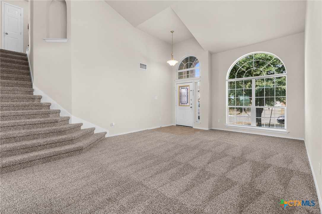 9702 Adeel Drive Property Photo 4