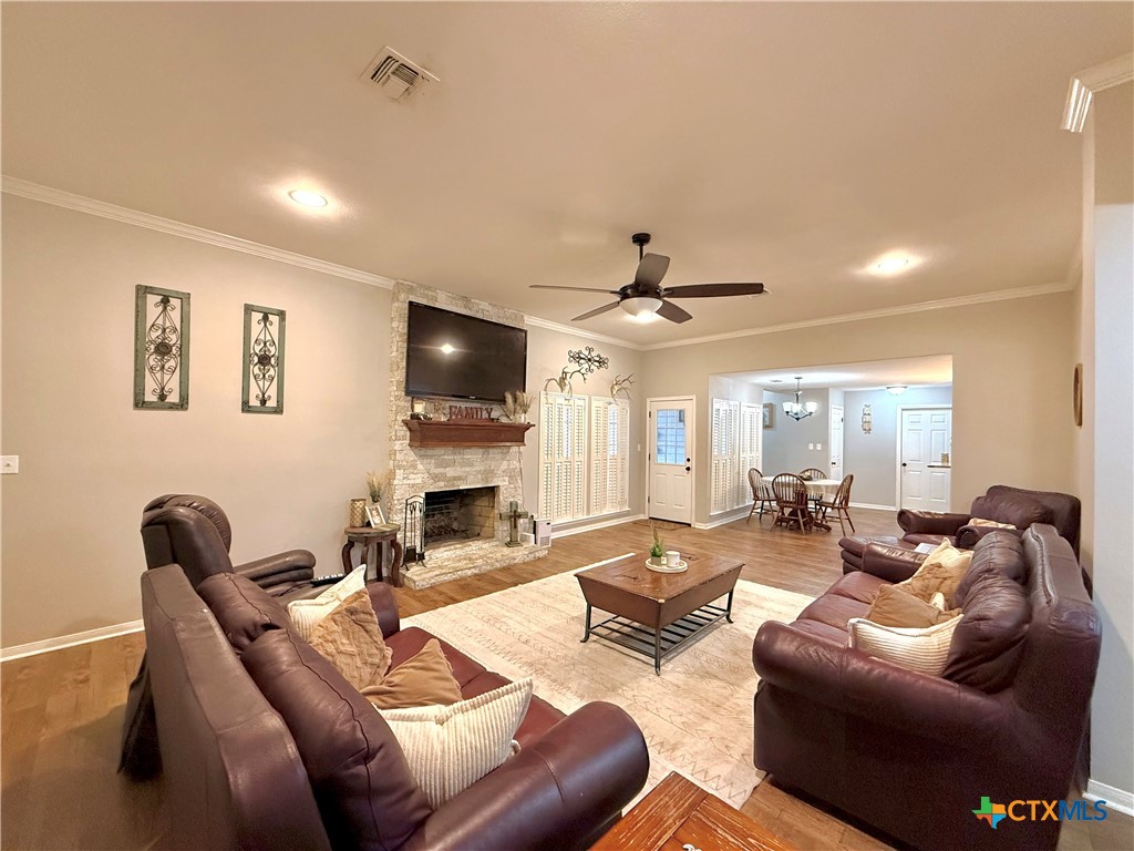 203 Chimney Rock Drive Property Photo 5