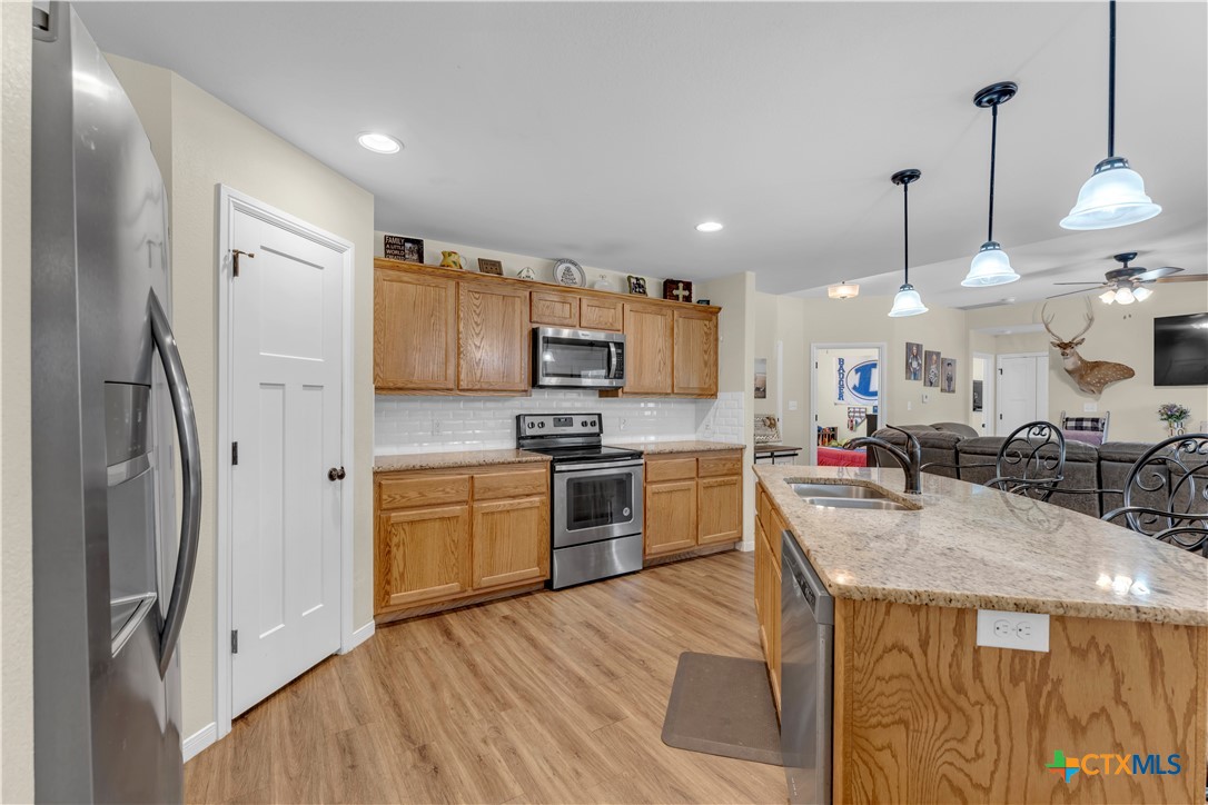 1106 Limestone Drive Property Photo 14