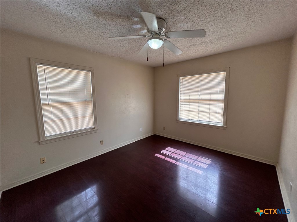 1601 Elkins Avenue Property Photo 6