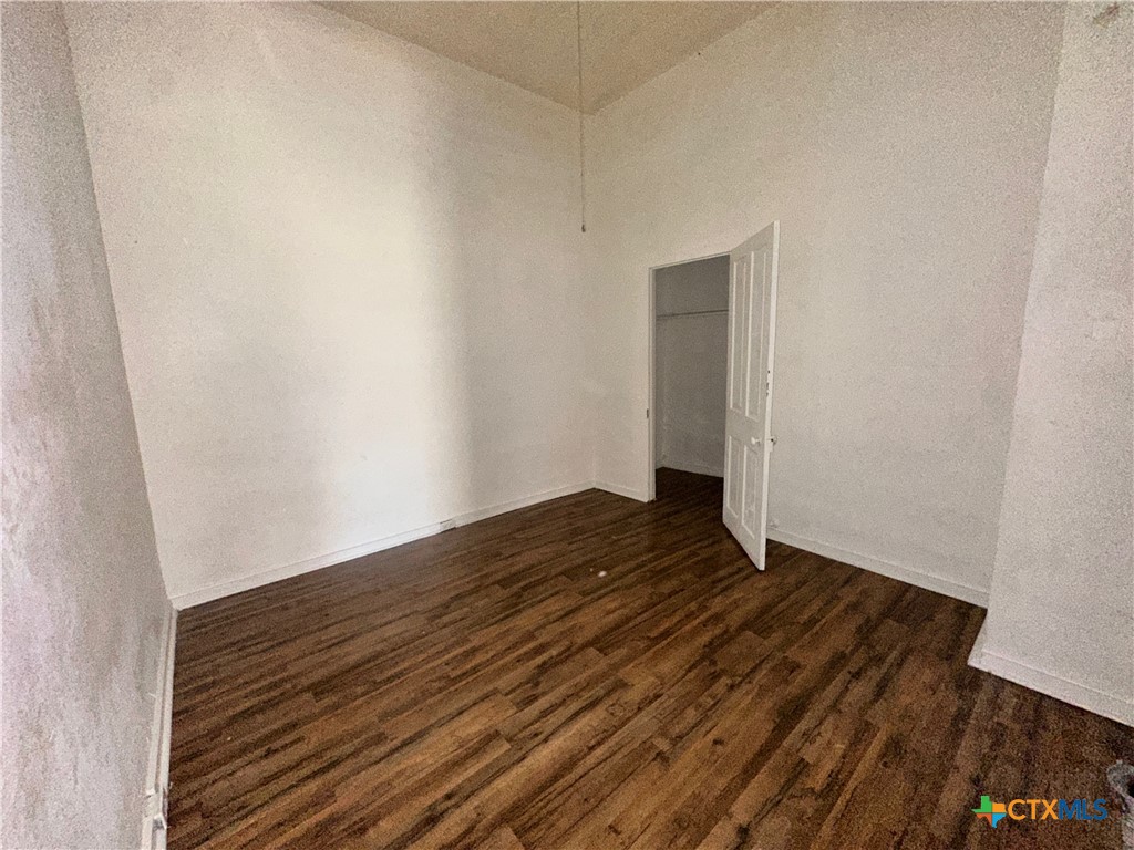 1105 N 12th Street Property Photo 6