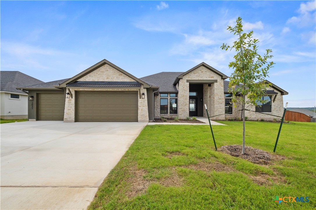 2021 Bluff Drive Property Photo 1