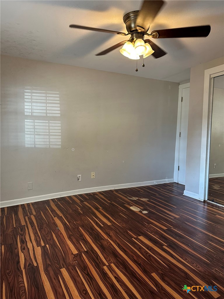 1704 Avondale Street Property Photo 4