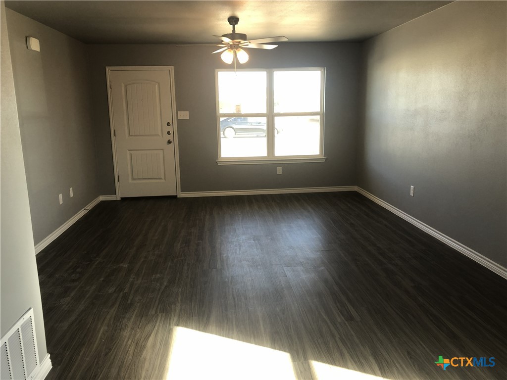1818 Castroville Trail A Property Photo 3