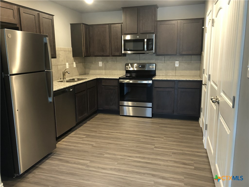 1818 Castroville Trail A Property Photo 6