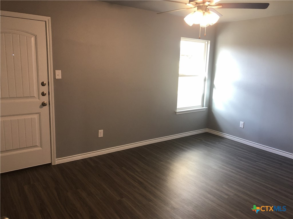 1818 Castroville Trail A Property Photo 9