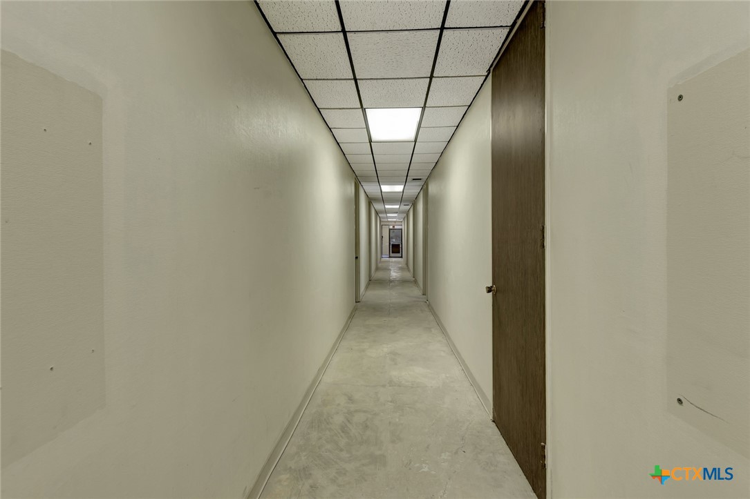 1910 Commerce Street Property Photo 9