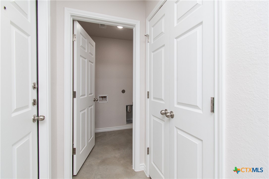 802 White Meadow Ln. B Property Photo 6