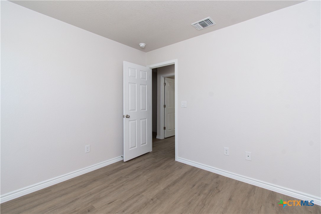 802 White Meadow Ln. B Property Photo 13