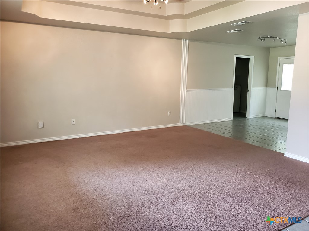 136 Royal Crest Circle Property Photo 2
