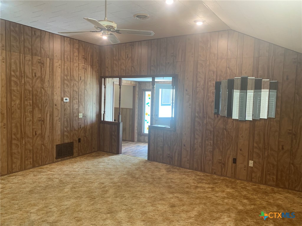 10704 State Highway 185 Property Photo 5