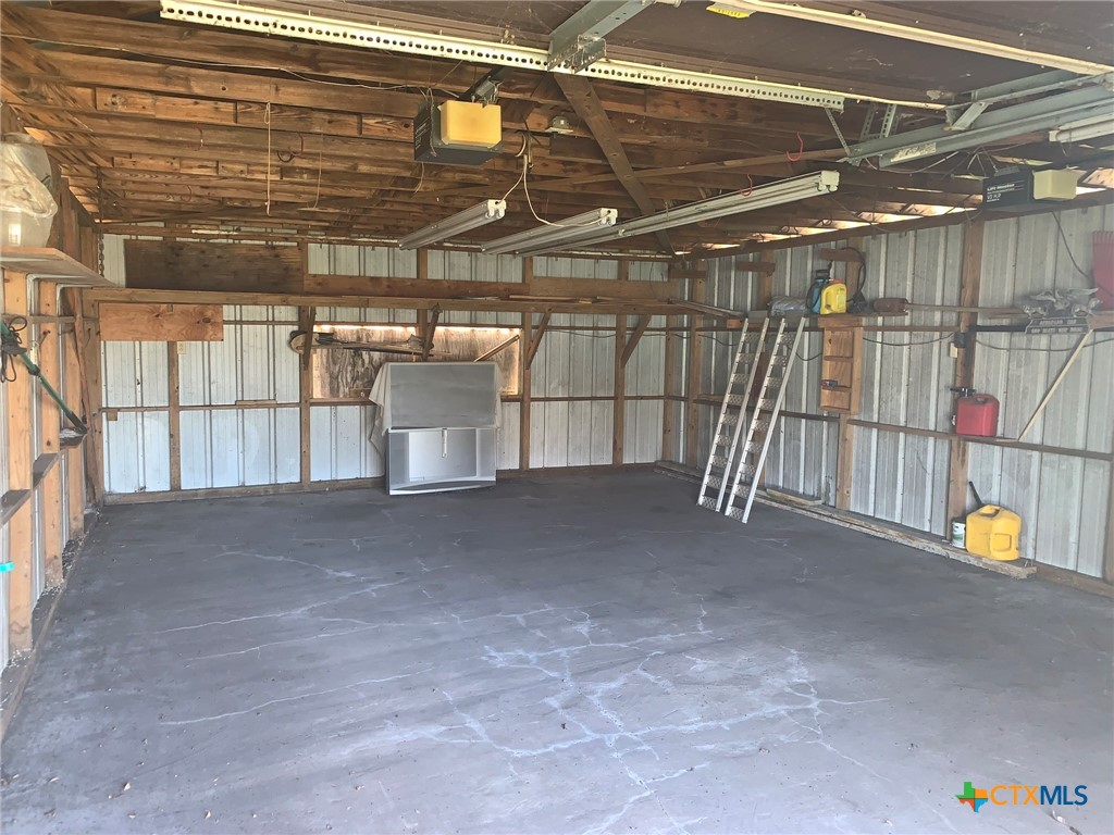 10704 State Highway 185 Property Photo 20