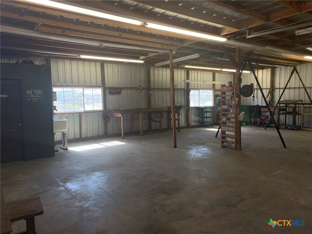 10704 State Highway 185 Property Photo 22