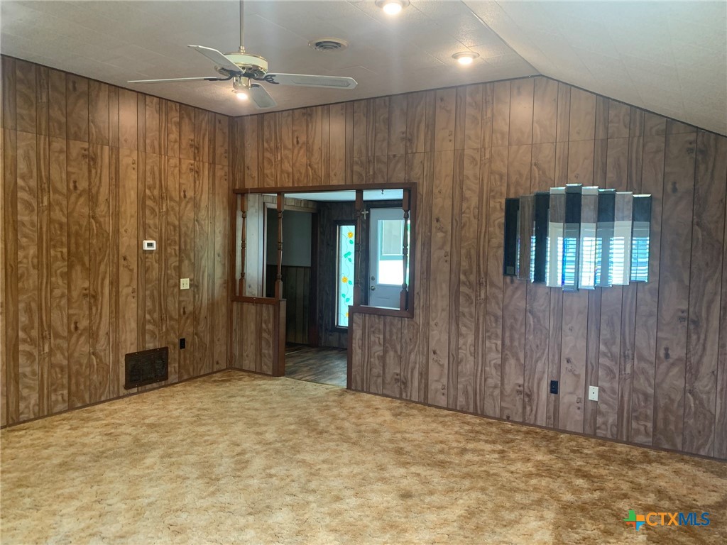 10704 State Highway 185 Property Photo 27